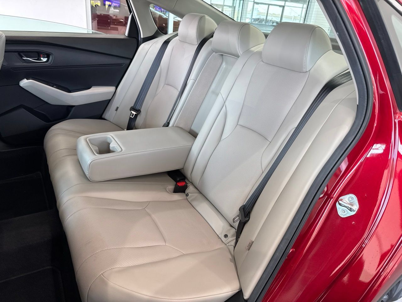 Used 2025 Honda Accord EX-L image 37