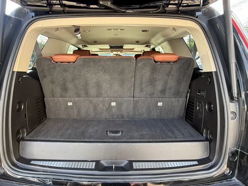Used 2015 Cadillac Escalade Luxury RWD image 20