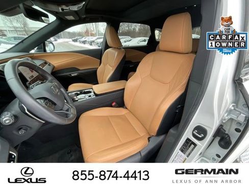 Used 2025 Lexus RX 350 350 w/ Technology Package image 12