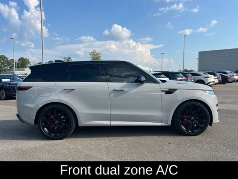 Used 2024 Land Rover Range Rover Sport Dynamic SE AWD/4WD image 4