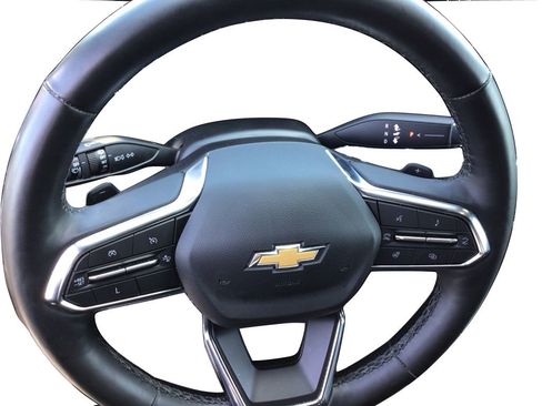 Used 2025 Chevrolet Equinox LT w/ Convenience Package II AWD/4WD image 17