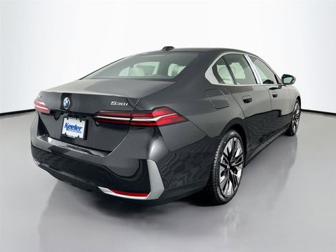 New 2026 BMW 530i xDrive w/ Premium Package image 6