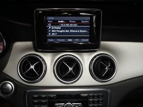 Used 2015 Mercedes-Benz GLA 250 4MATIC image 27