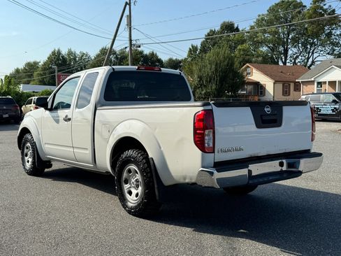 Used 2018 Nissan Frontier S w/ Work Truck Package RWD image 17