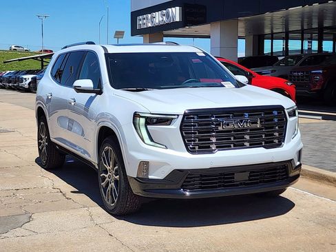 New 2026 GMC Acadia Denali Ultimate AWD/4WD image 2
