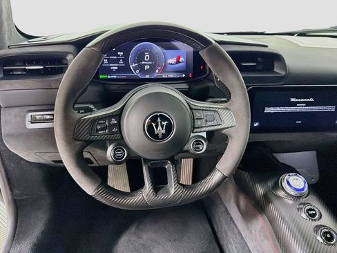 Used 2022 Maserati MC20 Coupe RWD image 11