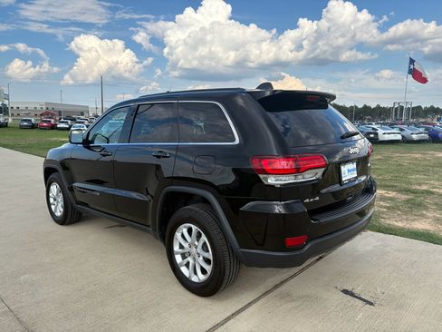 Used 2022 Jeep Grand Cherokee Laredo X image 6