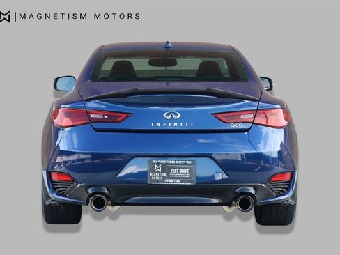 Used 2019 INFINITI Q60 3.0t Luxe w/ Cargo Package RWD image 8