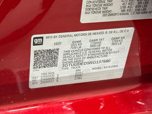 Used 2024 GMC Sierra 1500 SLT w/ SLT Premium Plus Package image 38