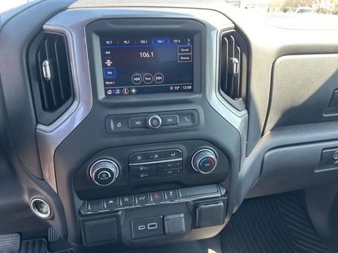 Used 2024 Chevrolet Silverado 1500 Custom image 25