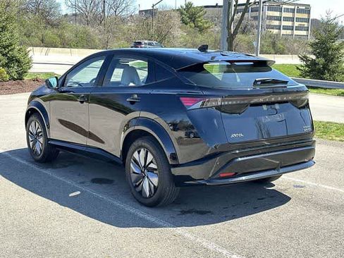 Used 2023 Nissan Ariya AWD image 25