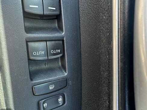 Used 2019 Honda CR-V EX image 12