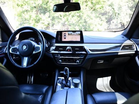 Used 2018 BMW 540i RWD image 17