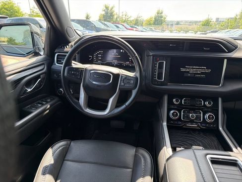 Used 2022 GMC Yukon Denali AWD/4WD image 32