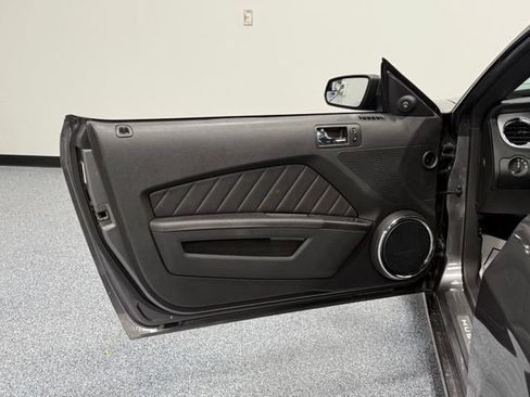 Used 2014 Ford Mustang GT Premium RWD image 13