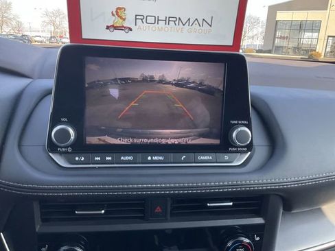 Certified 2023 Nissan Rogue SV w/ SV Premium B Package image 17