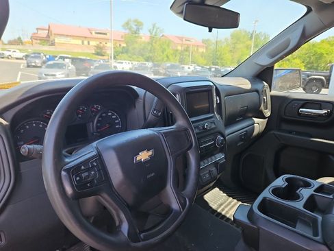 Used 2022 Chevrolet Silverado 1500 Custom RWD image 14