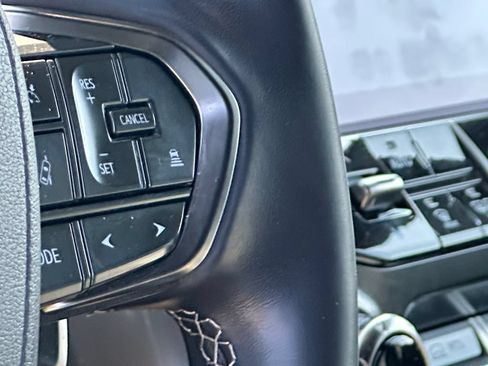 Used 2024 Lexus LX 600 4WD w/ Luxury Package image 23