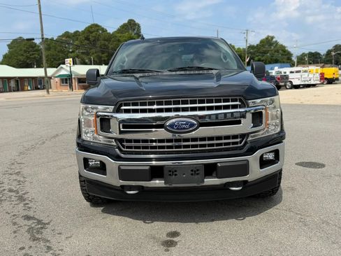 Used 2018 Ford F150 XLT w/ Equipment Group 302A Luxury AWD/4WD image 4