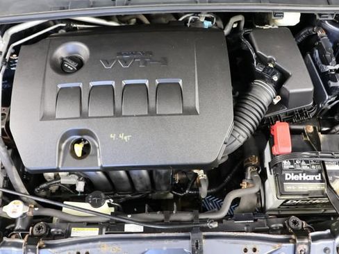 Used 2018 Toyota Corolla SE w/ SE Premium Package FWD image 23