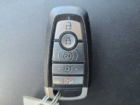 Used 2020 Ford Escape SEL AWD/4WD image 21