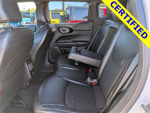 Used 2023 Jeep Compass Trailhawk image 12