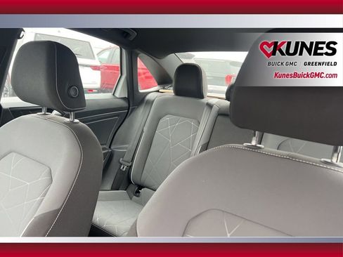 Used 2025 Volkswagen Jetta Sport image 17