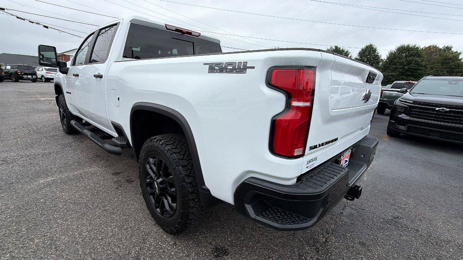 New 2026 Chevrolet Silverado 2500 LT w/ Trail Boss Package AWD/4WD image 11