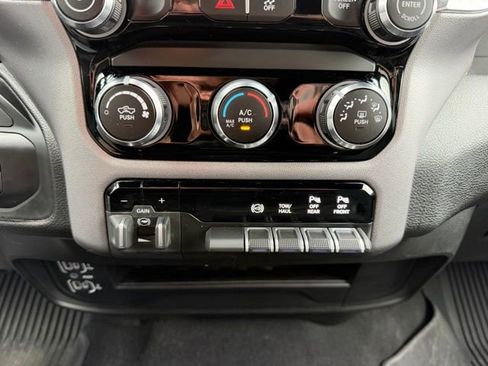 Used 2025 RAM 3500 Big Horn AWD/4WD image 19