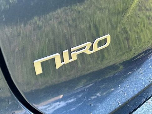 New 2026 Kia Niro EX FWD image 12