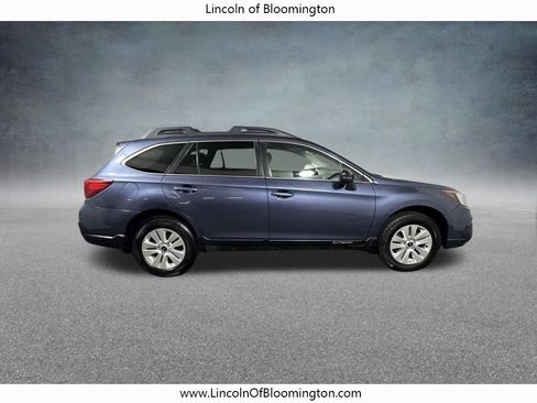 Used 2018 Subaru Outback 2.5i Premium w/ Popular Package #1 AWD/4WD image 7