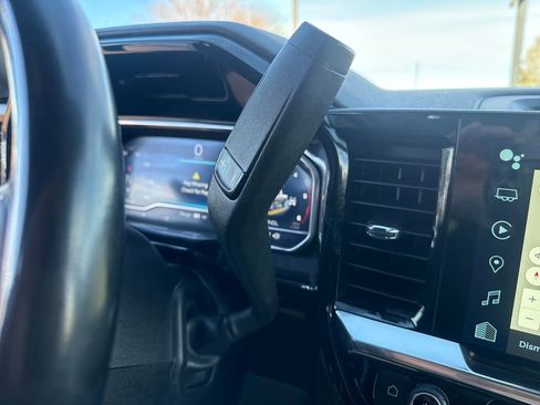 Used 2024 Chevrolet Silverado 2500 LT image 25