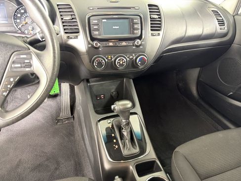 Used 2018 Kia Forte LX w/ LX Rear Camera Package image 26