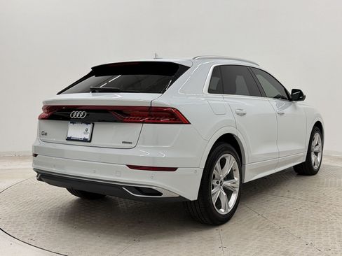 Used 2023 Audi Q8 Prestige AWD/4WD image 9