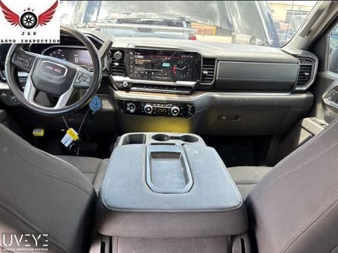Used 2024 GMC Sierra 1500 Elevation AWD/4WD image 8