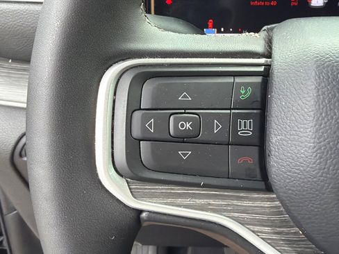 Used 2024 Jeep Wagoneer Series III w/ Premium Group I AWD/4WD image 20