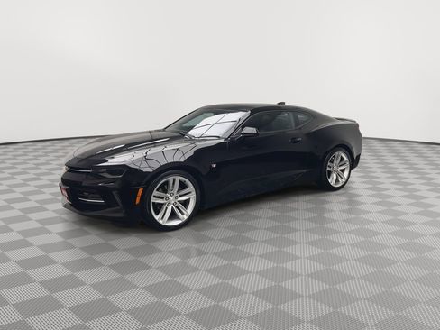 Used 2017 Chevrolet Camaro LT image 35