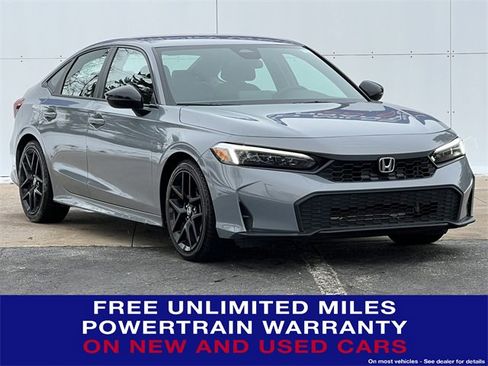 Used 2025 Honda Civic Sport image 1