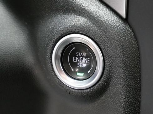 Used 2021 Chevrolet Silverado 1500 LT AWD/4WD image 20