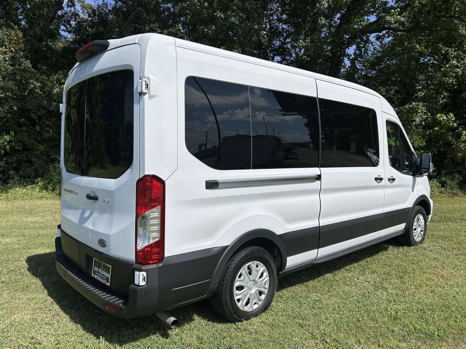 Used 2025 Ford Transit 350 XLT RWD image 3