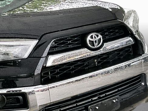 Used 2019 Toyota 4Runner Limited RWD image 27