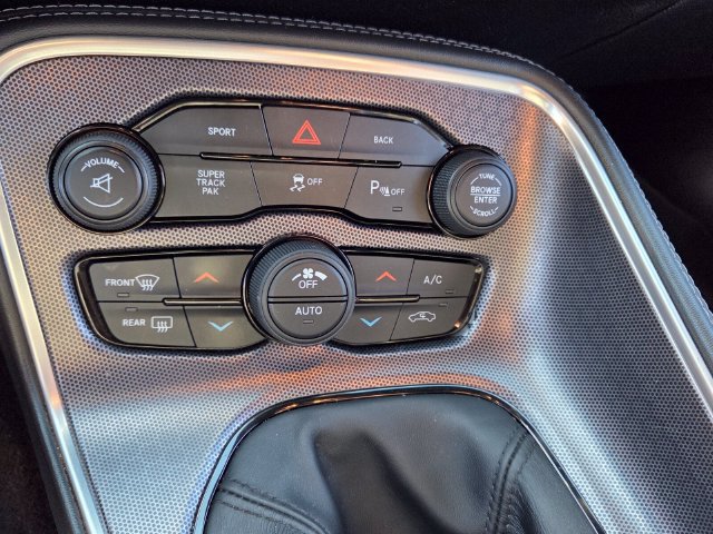 Used 2016 Dodge Challenger R/T Scat Pack w/ Leather Interior Group RWD image 19