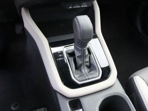 Used 2025 Subaru Forester Limited AWD/4WD image 26