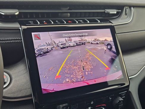 New 2025 Jeep Grand Cherokee L Limited w/ Trailer Tow Package AWD/4WD image 21