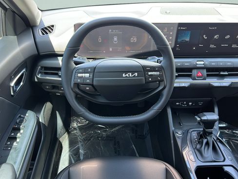 New 2026 Kia K4 EX FWD image 11