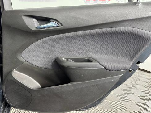 Used 2017 Chevrolet Cruze LT FWD image 37