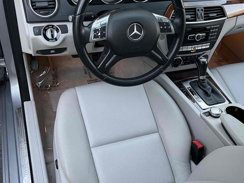 Used 2013 Mercedes-Benz C 250 Sedan w/ Premium 1 Pkg image 37