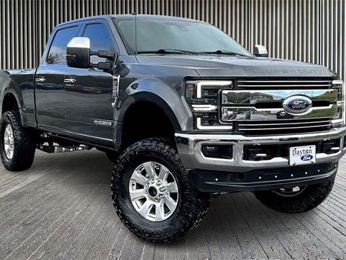 Used 2017 Ford F250 Lariat w/ Lariat Ultimate Package image 11