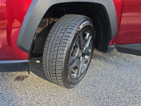 Used 2024 Toyota RAV4 Adventure image 31