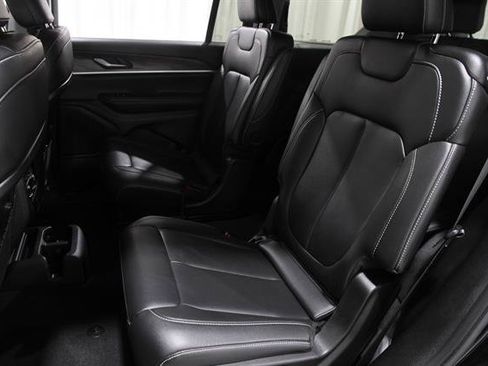 Used 2023 Jeep Grand Cherokee L Limited AWD/4WD image 20